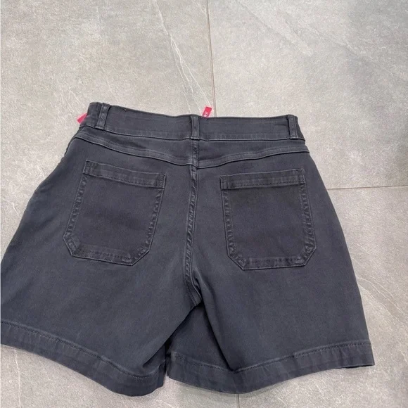 NWT Spanx Twill Stretch Short washed Black High Rise Size XSmall - Picture 8 of 9